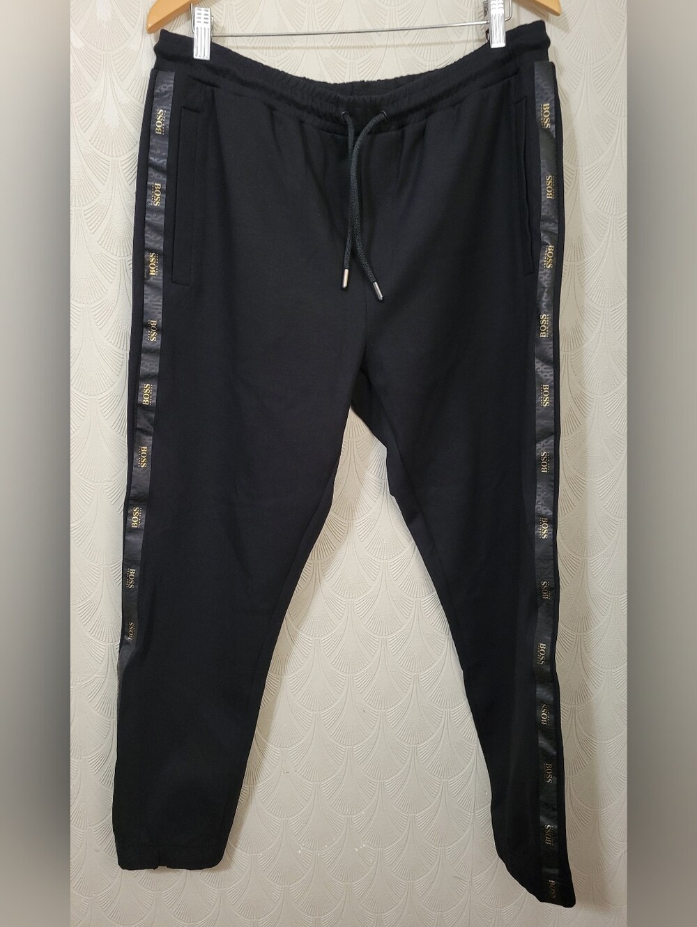 Hugo Boss Men's Hadiko 2 Black Track Gold Logo Side Stripe Sweat Pants size XXL
